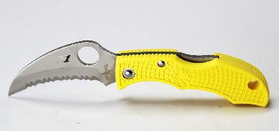 Складной нож-брелок Ladybug 3 Salt Hawkbill