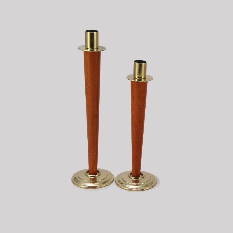 Пара подсвечников на одну свечу