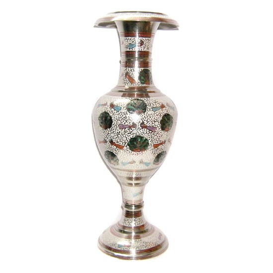 Ваза классическая из латуни и белой эмали