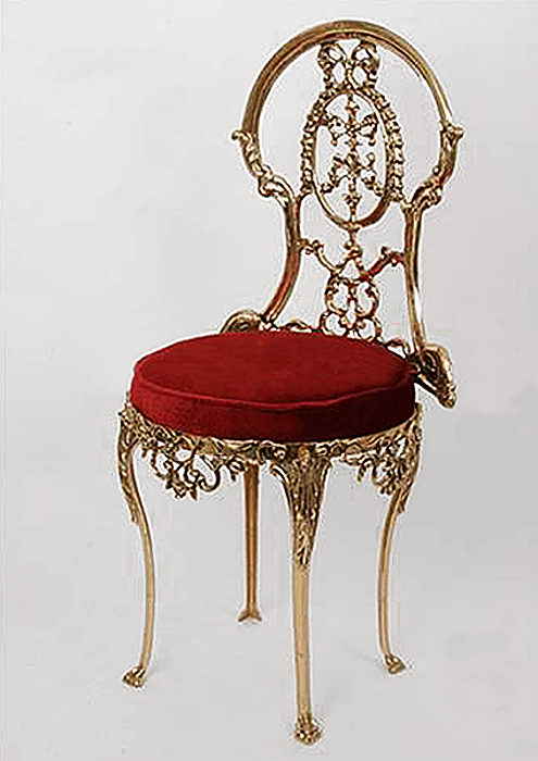 Бронзовый стул овальный металлический с красной бархатной обивкой